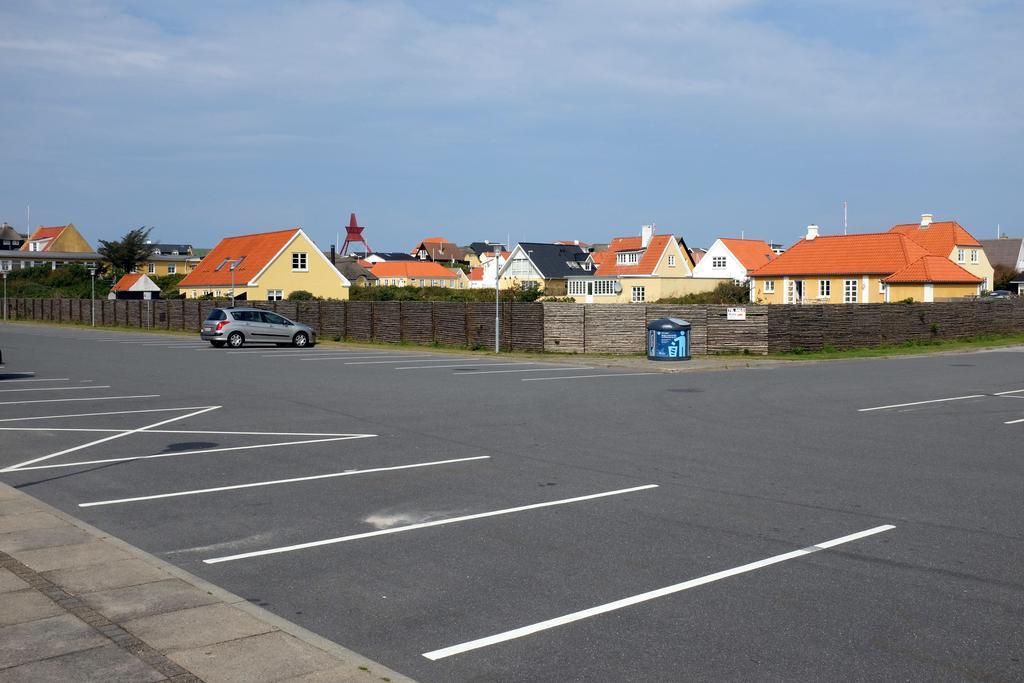Lokken Hostel Buitenkant foto